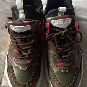 Valentino Sneakers